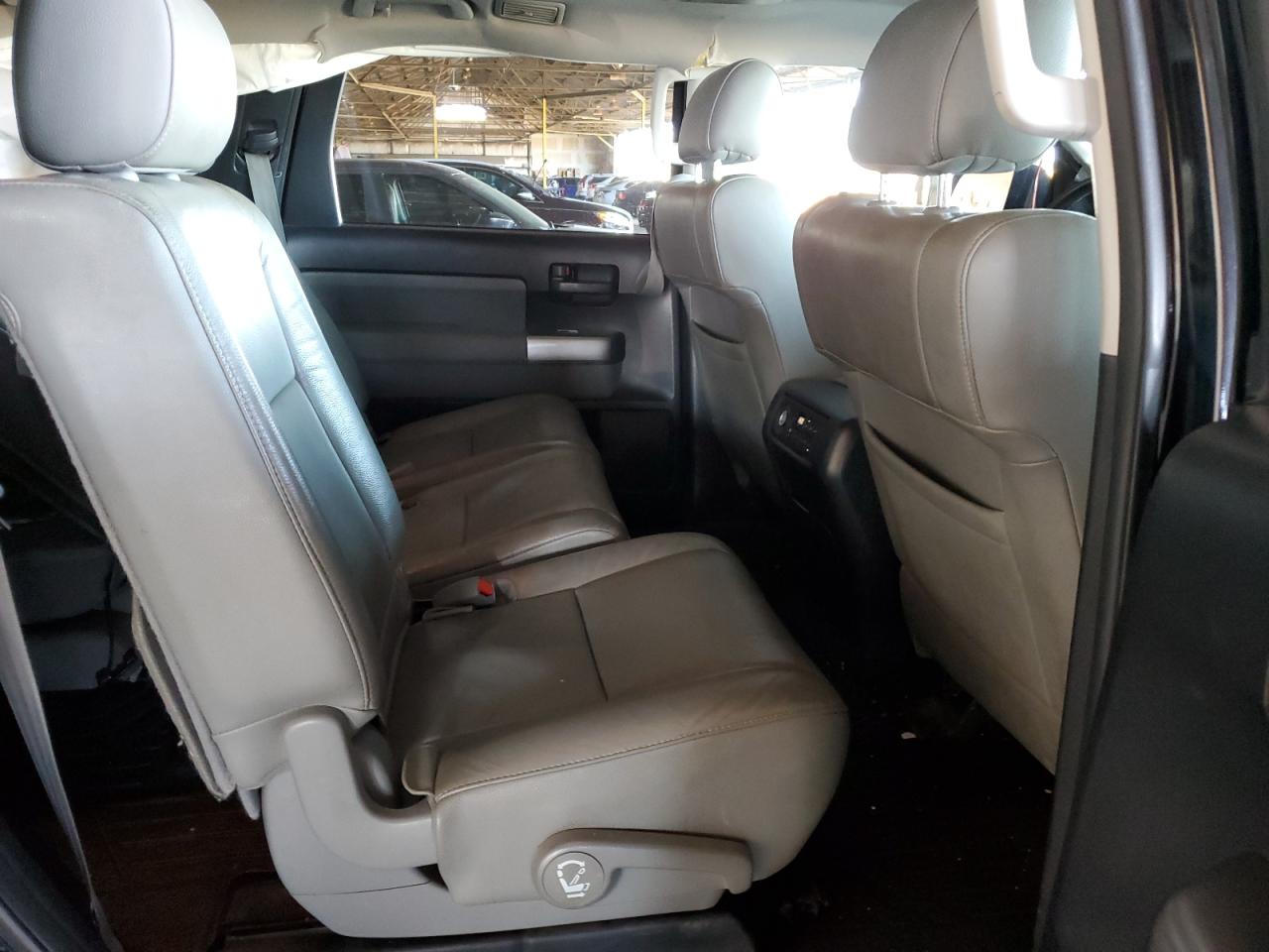 2018 Toyota Sequoia Sr5 VIN: 5TDBY5G11JS165289 Lot: 62705385