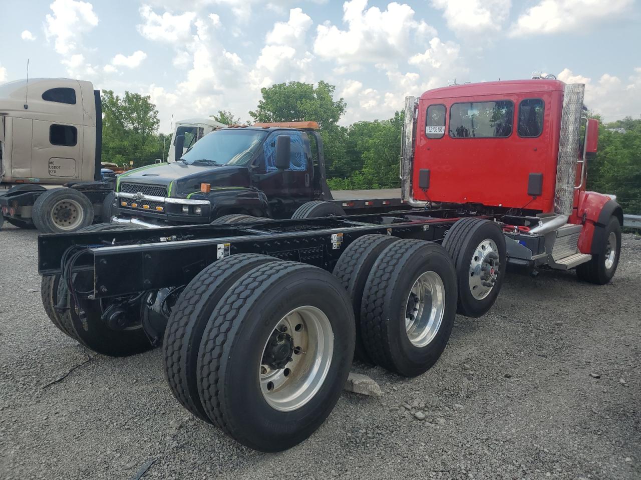 PETERBILT ALL MODELS 2025 VIN 1NPCXPEX4SD756944 фото 4