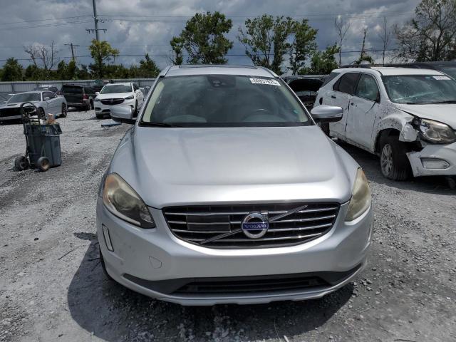  VOLVO XC60 2017 Srebrny