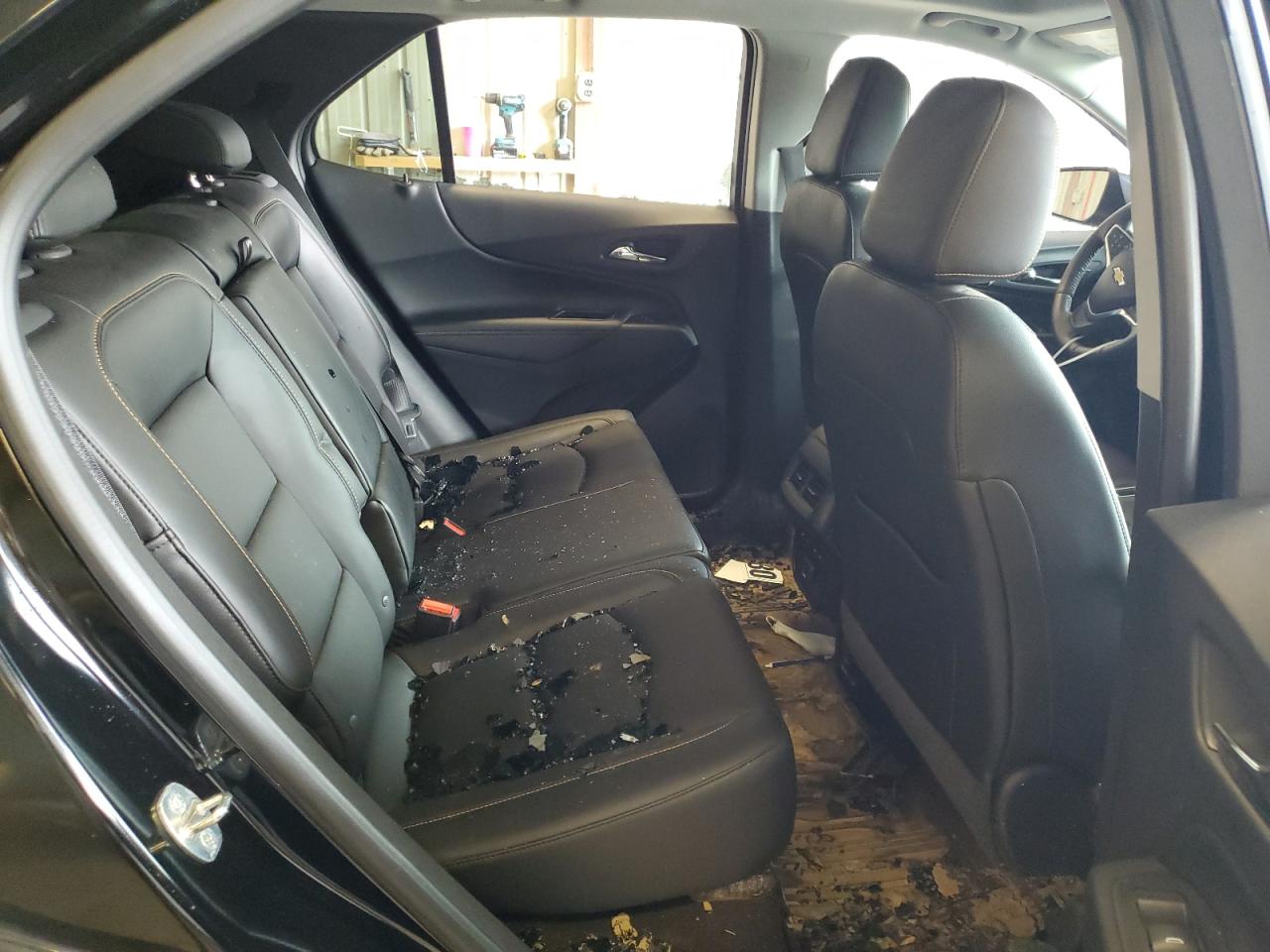 2GNAXYEX9L6111136 CHEVROLET EQUINOX 2020