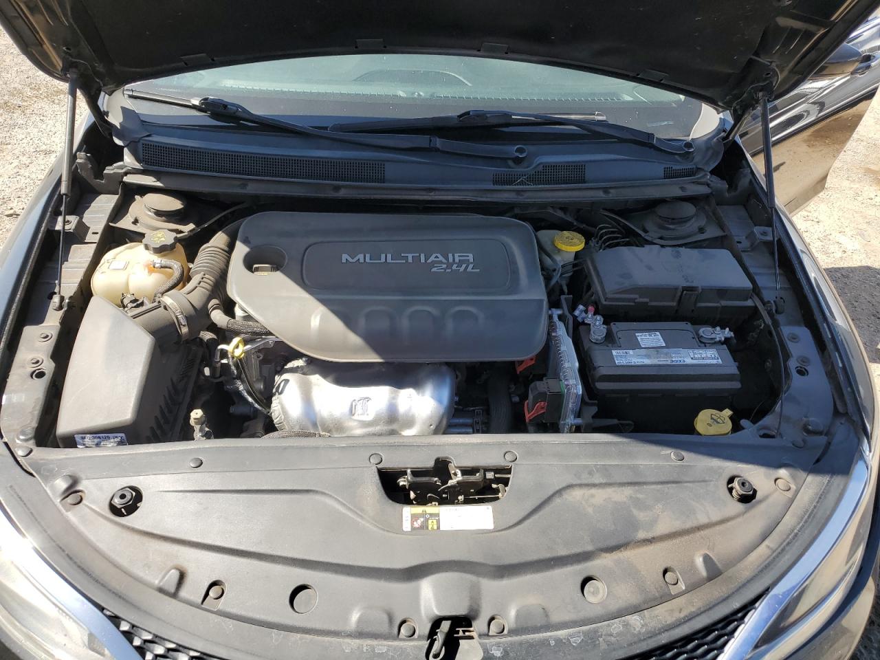 2016 Chrysler 200 Limited VIN: 1C3CCCAB0GN101708 Lot: 61060705