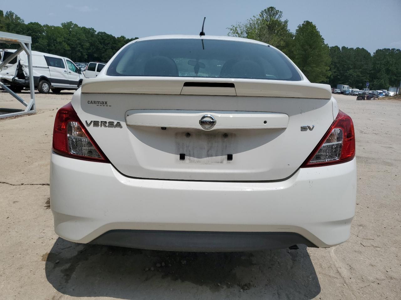 2018 Nissan Versa S VIN: 3N1CN7AP6JL883015 Lot: 59652335