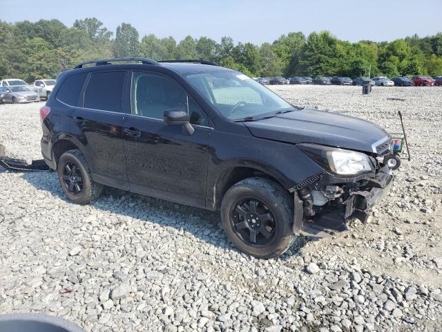  SUBARU FORESTER 2018 Черный