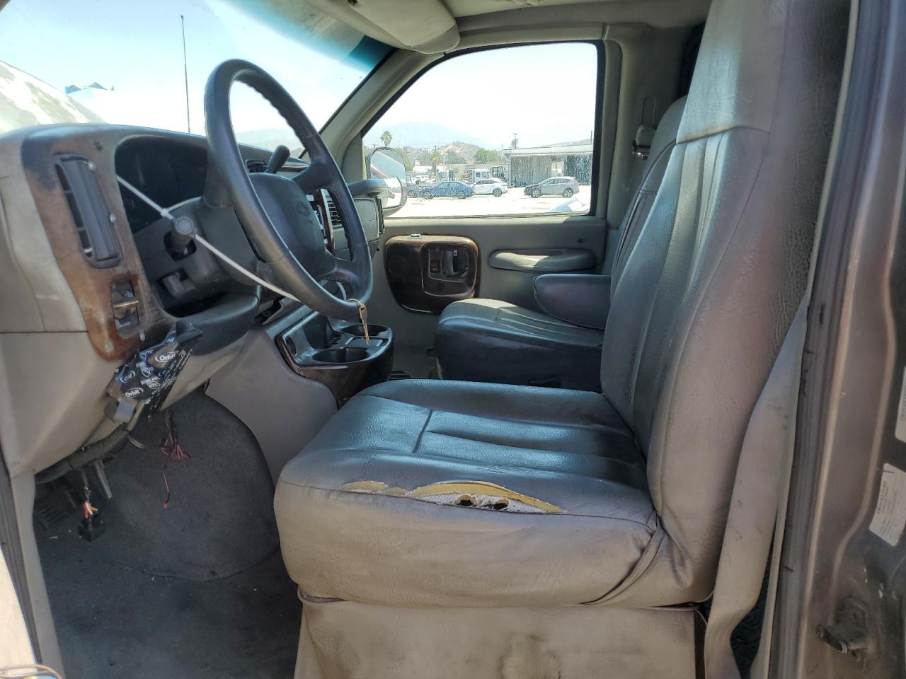 1998 Chevrolet Express G1500 VIN: 1GBFG15R5W1063475 Lot: 60685705
