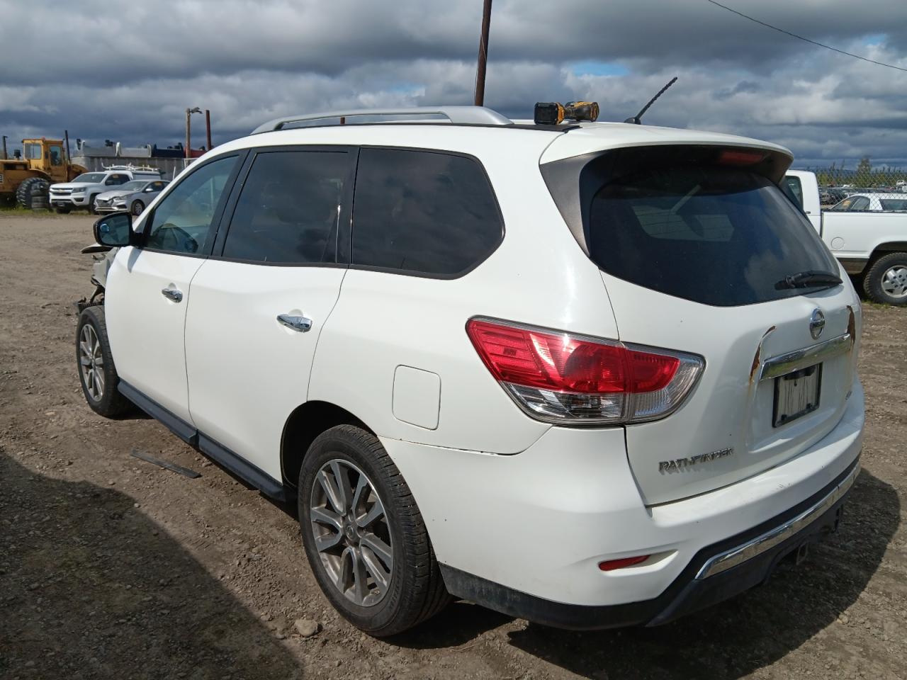 5N1AR2MM0GC604915 NISSAN PATHFINDER 2016