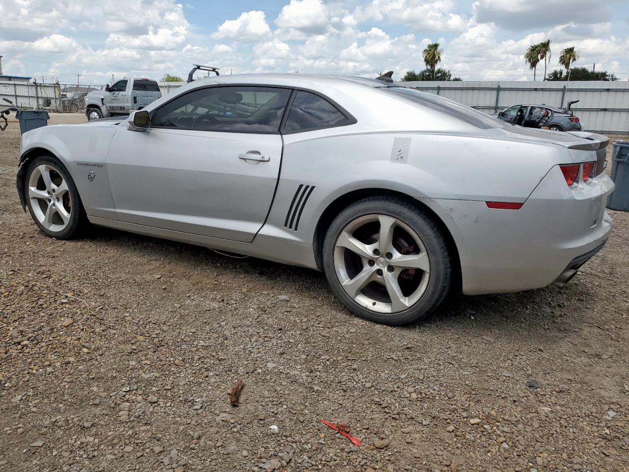 CHEVROLET CAMARO 2011 VIN 2G1FC1ED8B9109584 фото 2