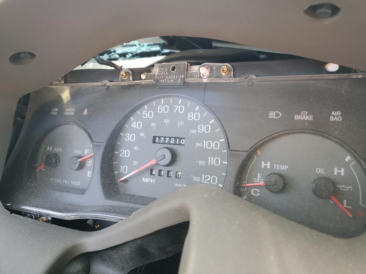 2002 Mercury Grand Marquis Ls VIN: 2MEFM75WX2X628834 Lot: 61558565