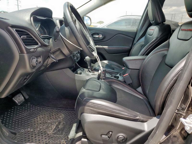  JEEP CHEROKEE 2019 Чорний