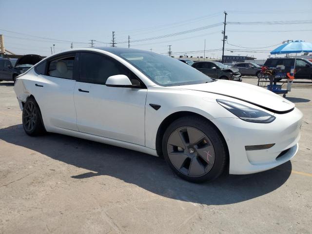  TESLA MODEL 3 2021 Biały