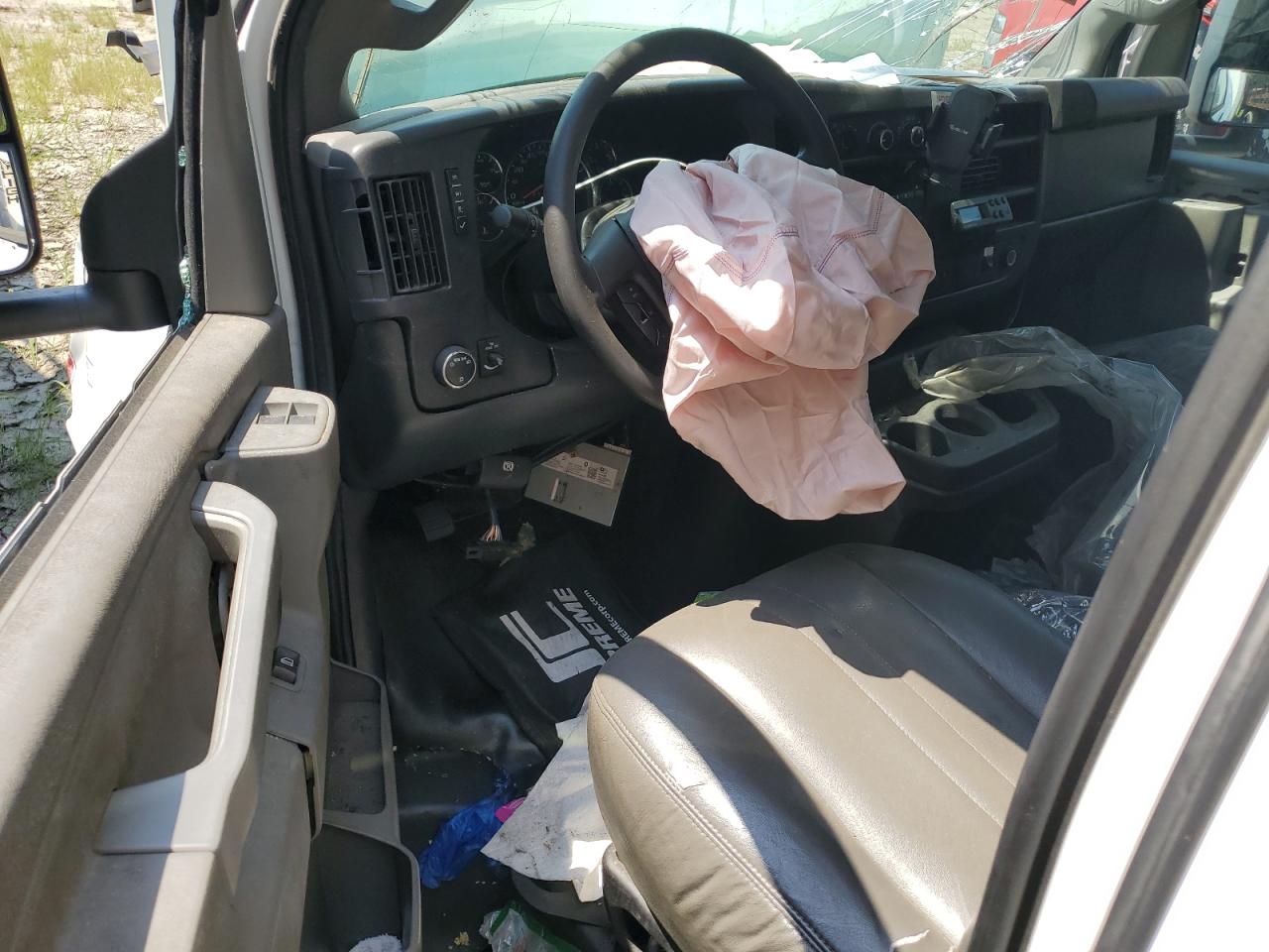 GMC SAVANA 2019 VIN 1GD07RFP2K1365146 zdjęcie 8