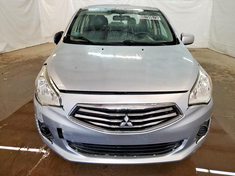 Sedans MITSUBISHI MIRAGE 2017 Srebrny