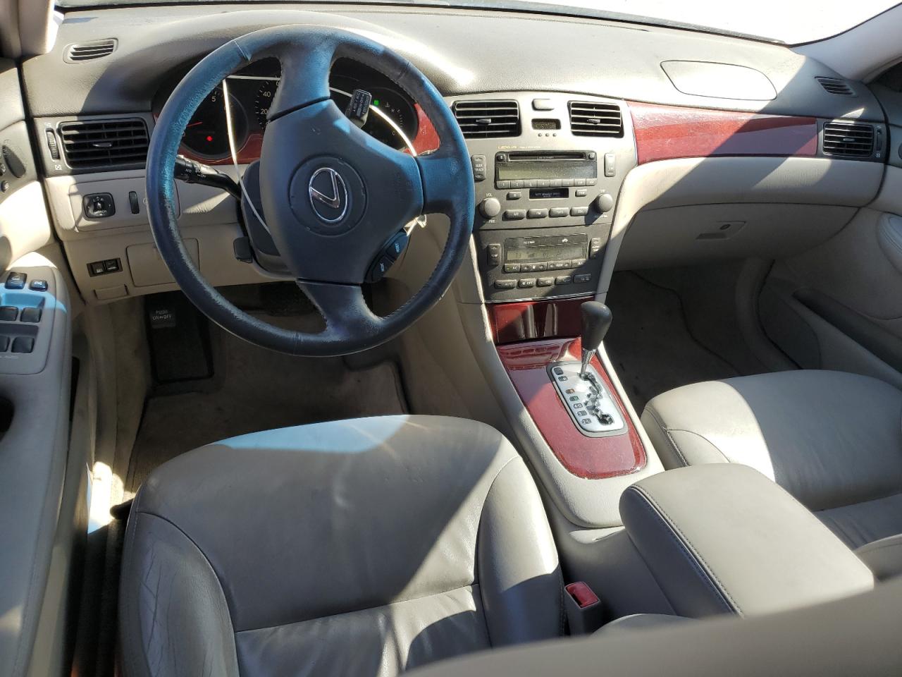 2002 Lexus Es 300 VIN: JTHBF30G020082819 Lot: 60859765