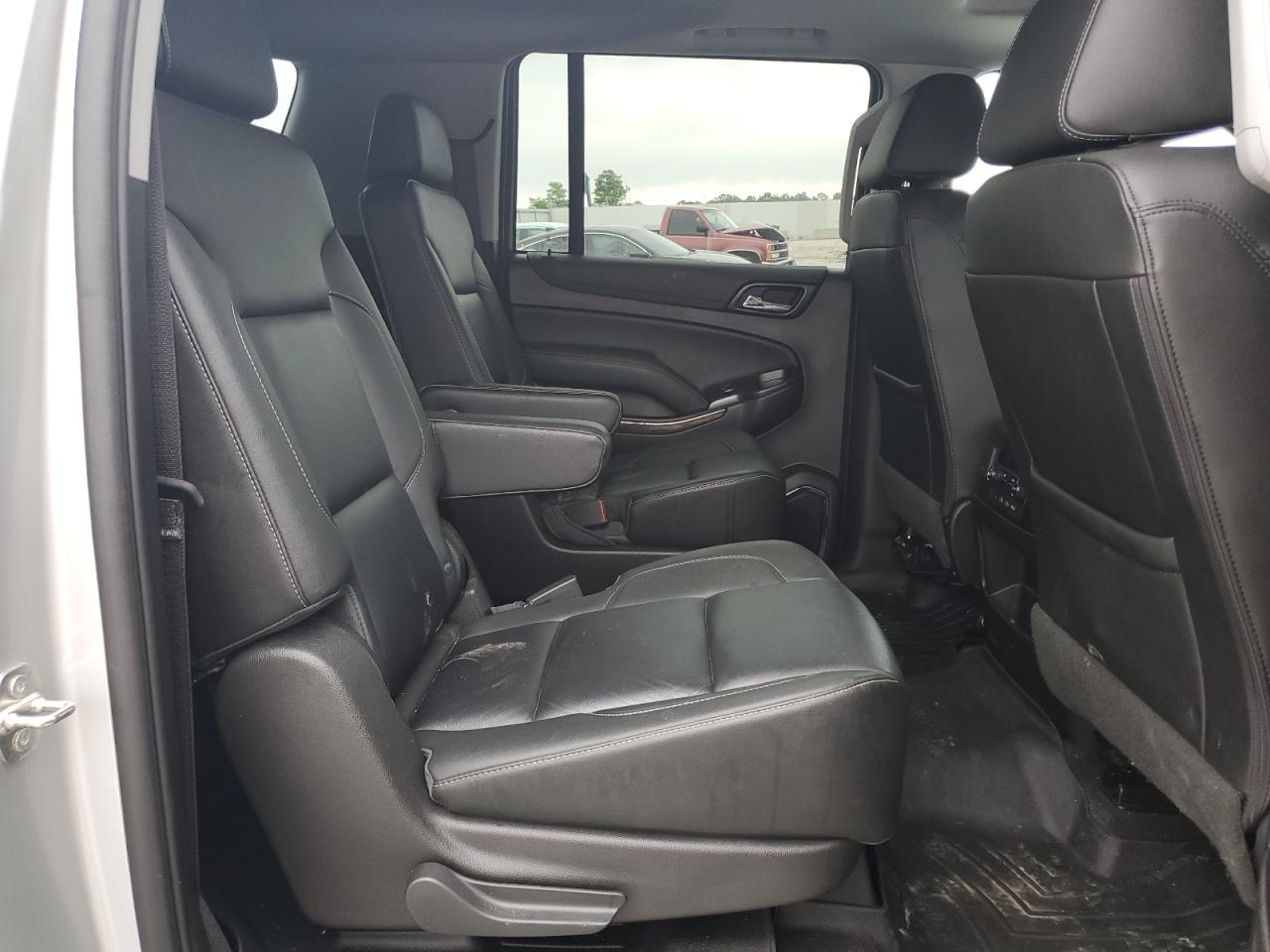 2019 Chevrolet Suburban K1500 Lt VIN: 1GNSKHKC0KR113347 Lot: 60154275