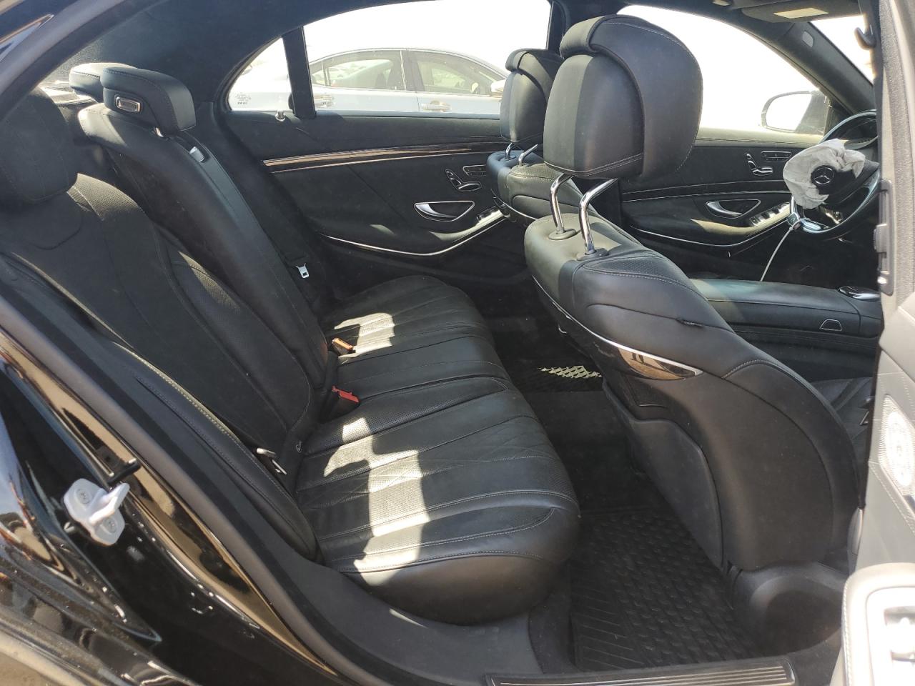 2015 Mercedes-Benz S 550 4Matic VIN: WDDUG8FBXFA148556 Lot: 62125315