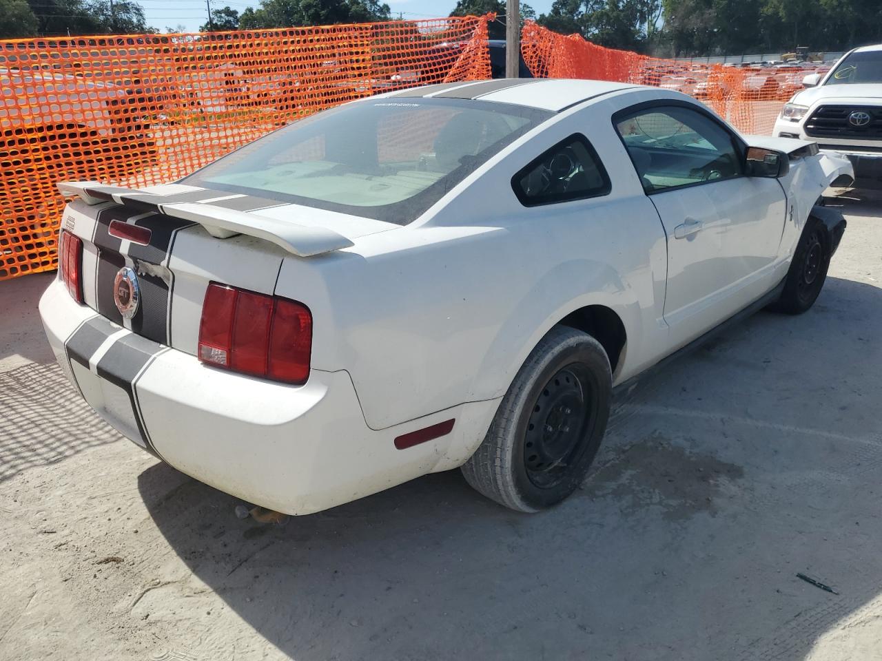 FORD ALL Models 2006 VIN 1ZVFT80N965136390 zdjęcie 3