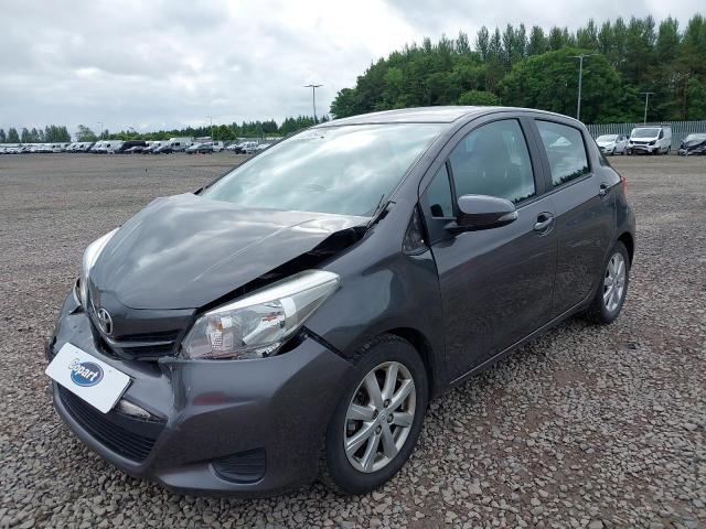 TOYOTA YARIS TR V 2012