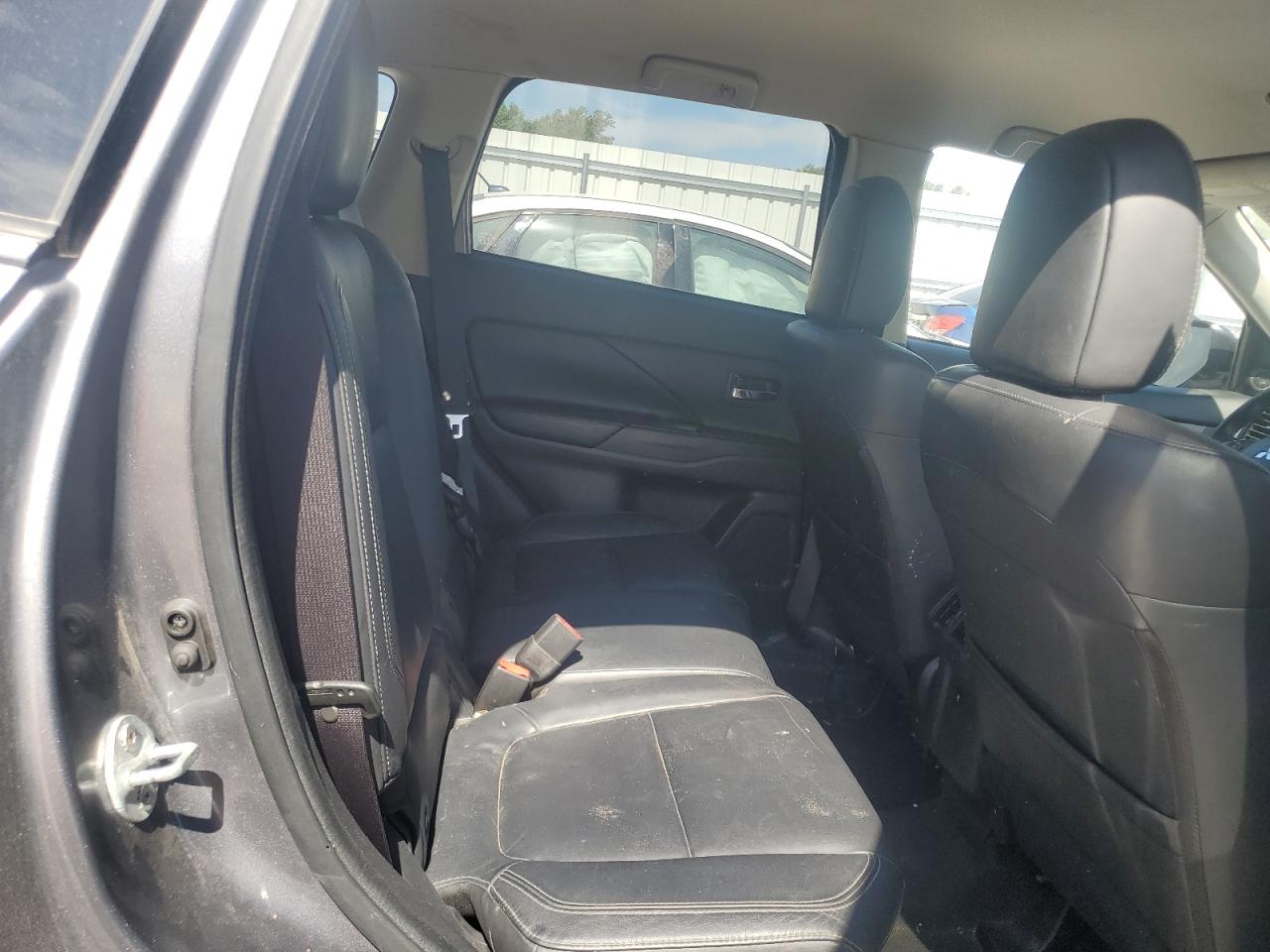 2019 Mitsubishi Outlander Se VIN: JA4AZ3A37KJ001304 Lot: 62722155