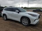 Colorado Springs, CO에서 판매 중인 2023 Toyota Highlander Hybrid Limited - Front End