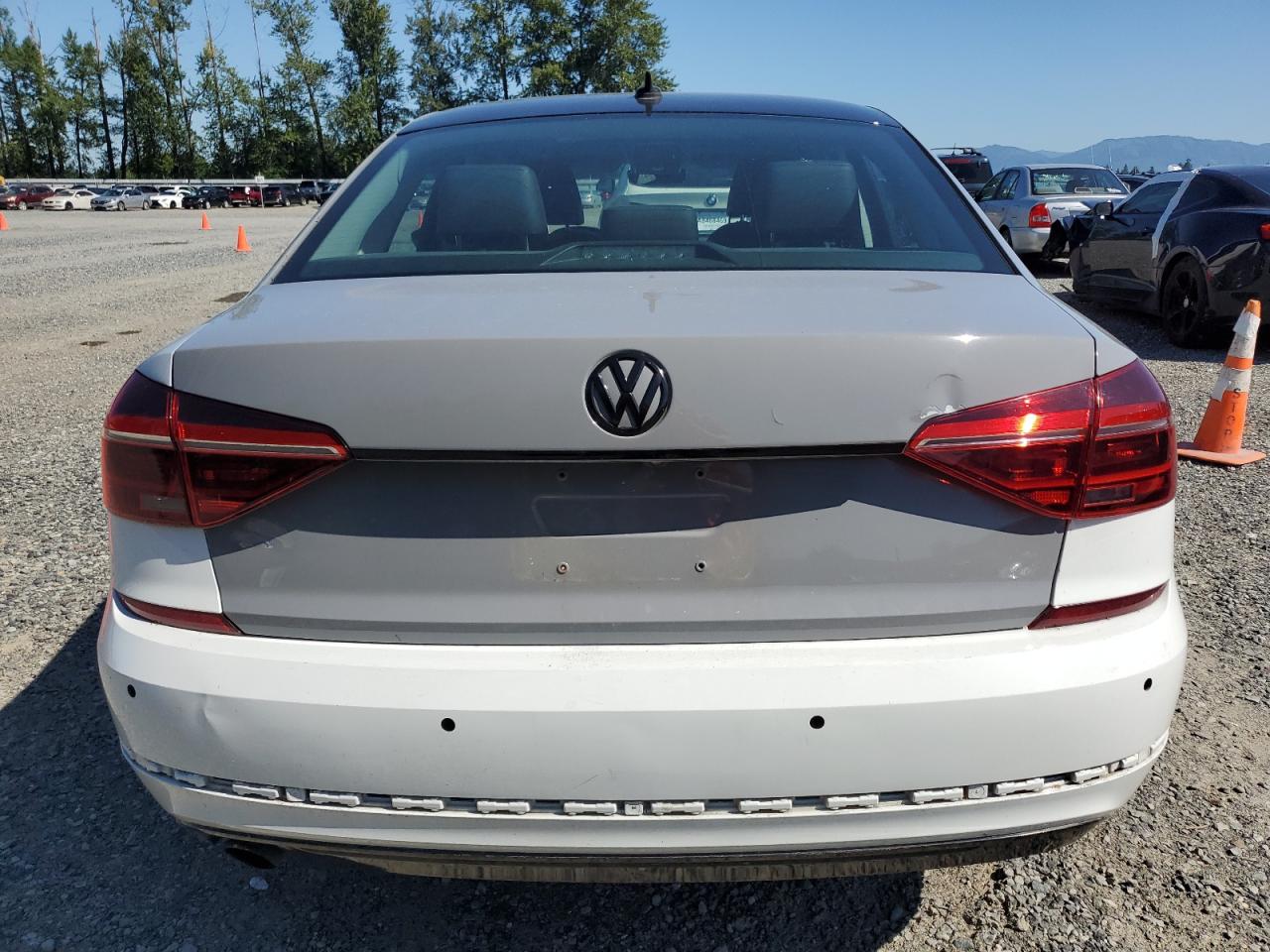 2017 Volkswagen Passat Se VIN: 1VWGT7A34HC010013 Lot: 62091635