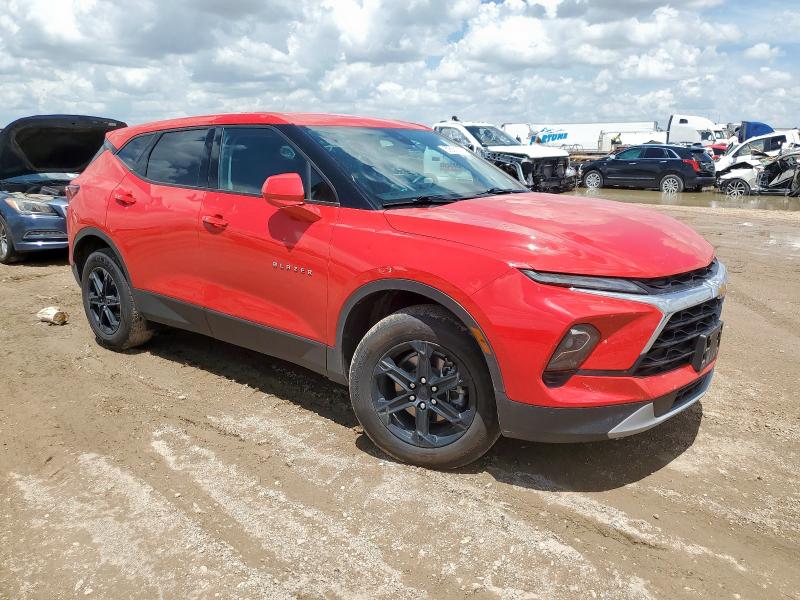  CHEVROLET BLAZER 2023 Czerwony