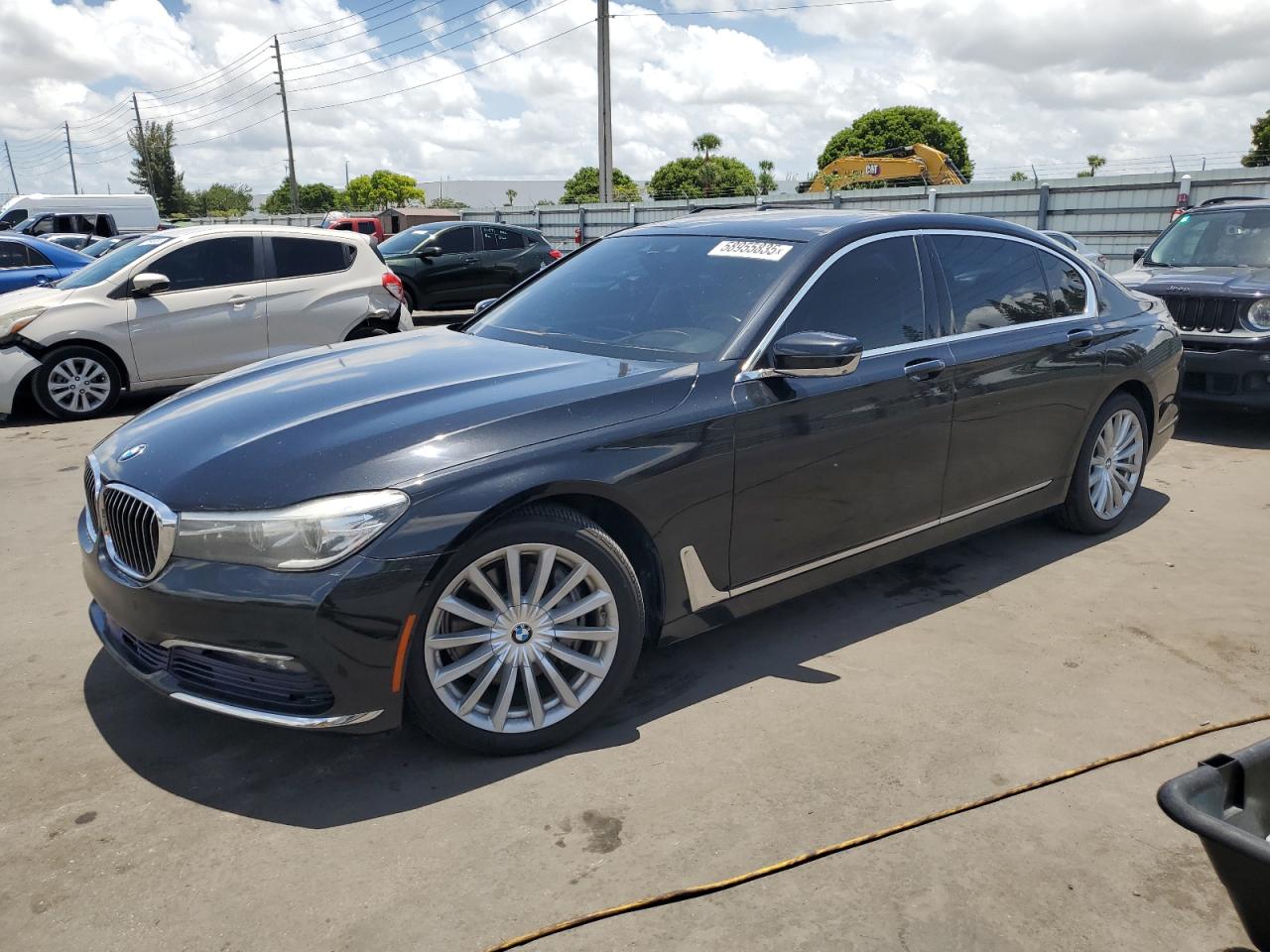 WBA7E2C58GG546644 BMW 7 SERIES Photo 1