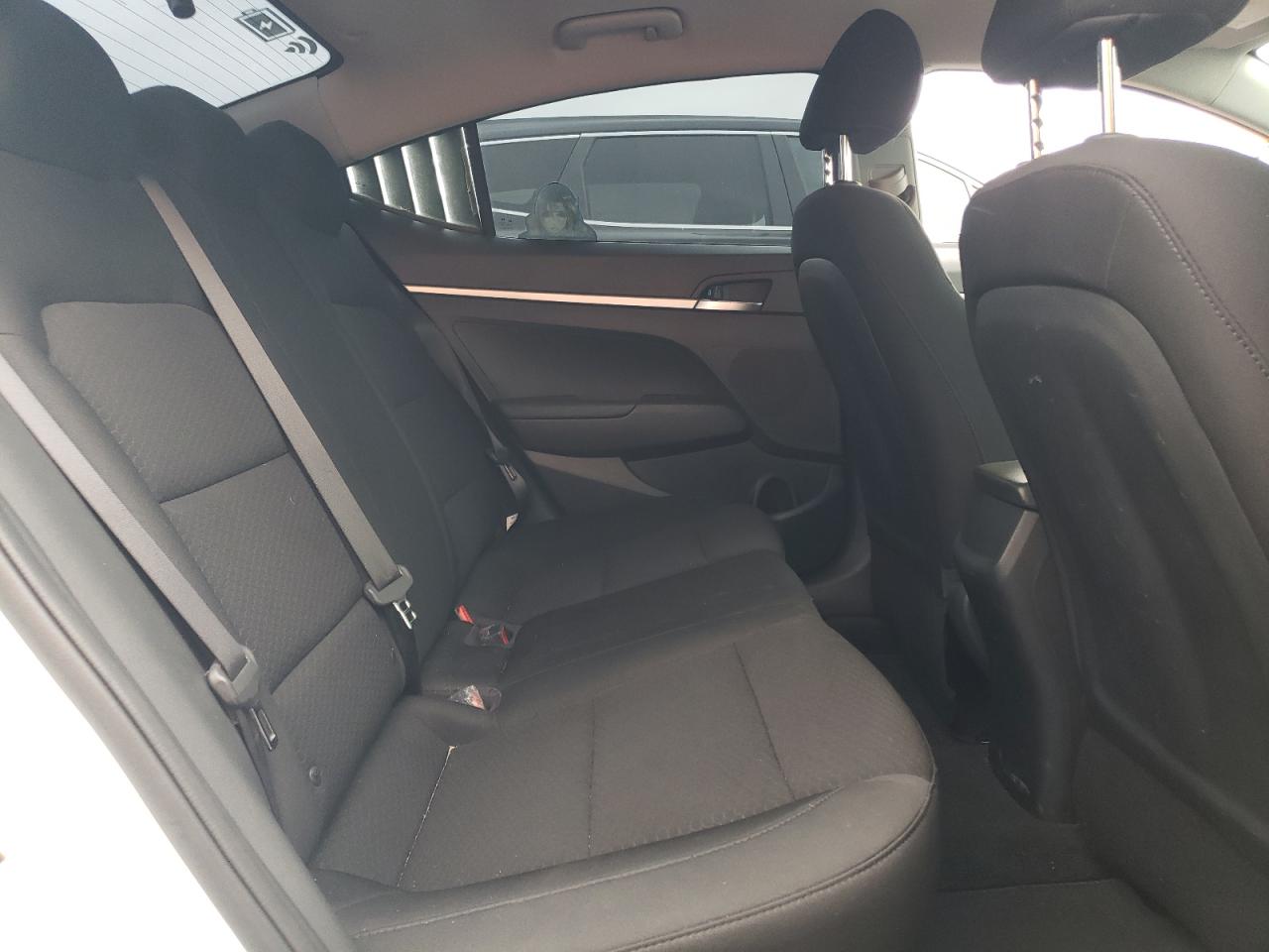 2019 Hyundai Elantra Se VIN: 5NPD74LFXKH468943 Lot: 61802125