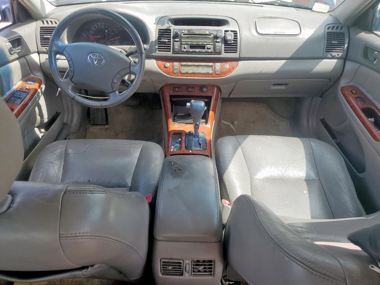 2005 Toyota Camry Le VIN: 4T1BF30K15U096632 Lot: 62491455