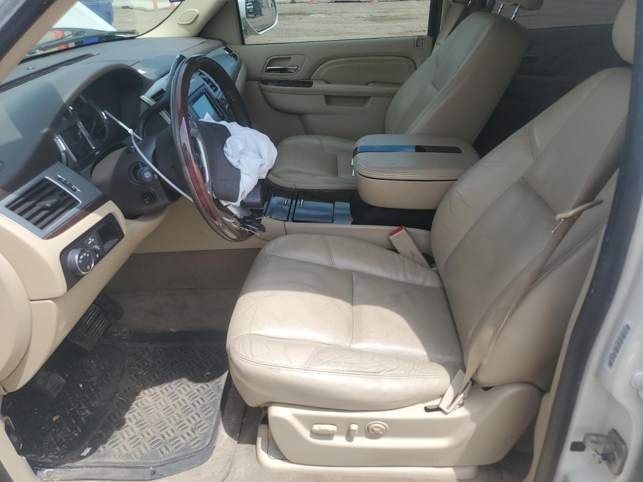 2010 Cadillac Escalade Esv Premium VIN: 1GYUCJEF5AR197895 Lot: 60897755
