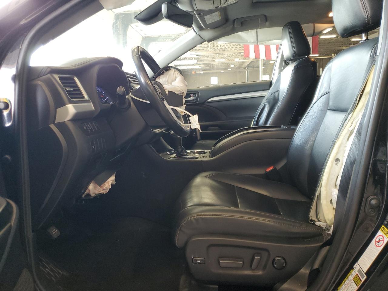 5TDJZRFH2KS605181 TOYOTA HIGHLANDER 2019