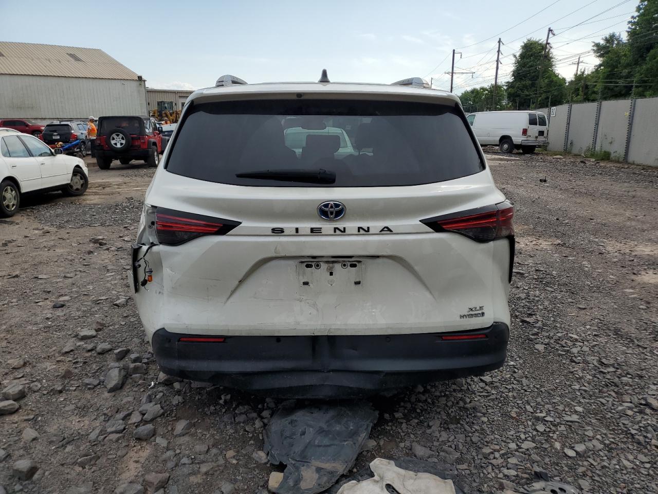 2021 Toyota Sienna Xle VIN: 5TDJRKECXMS033261 Lot: 61531105