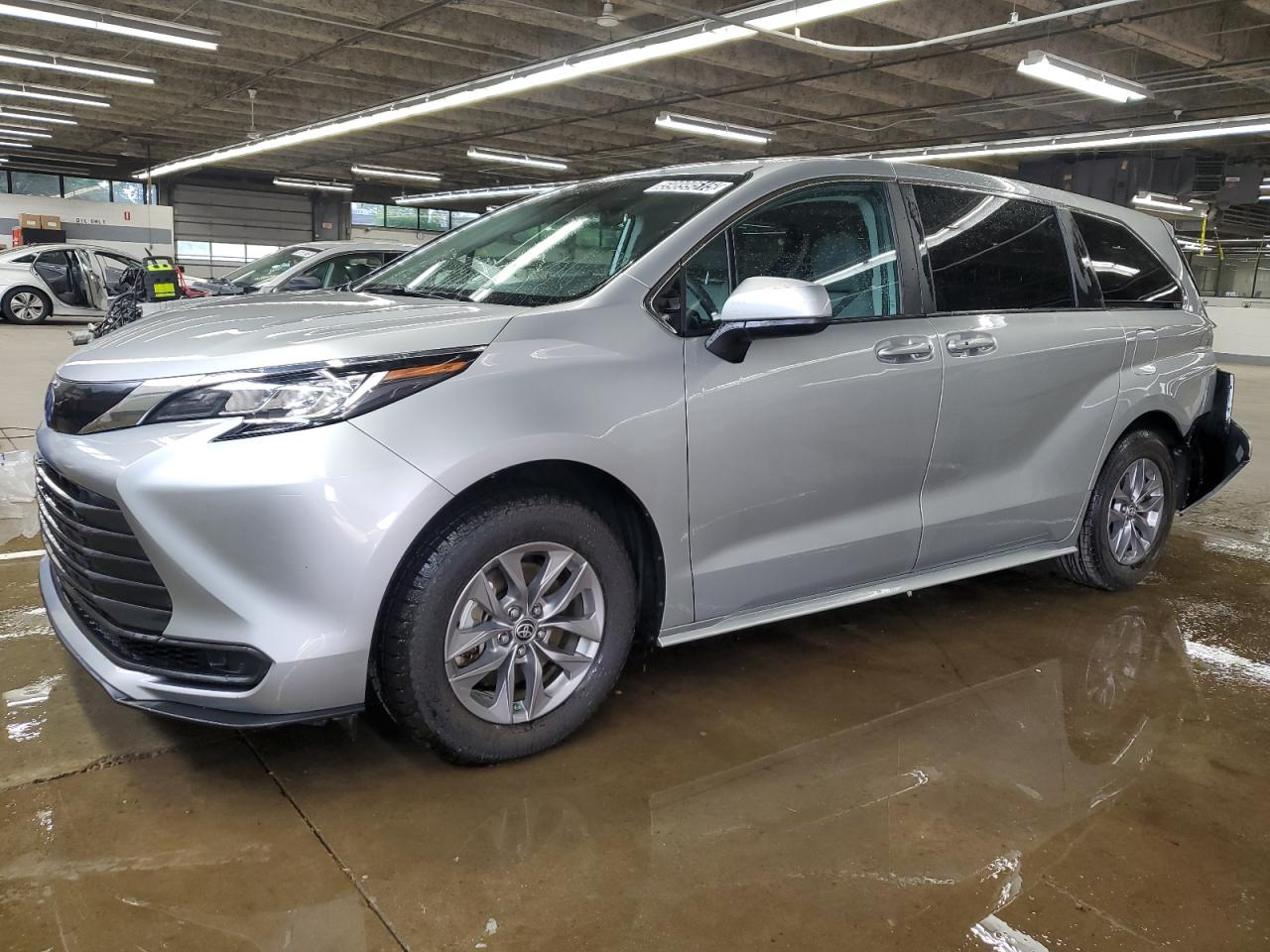 2023 Toyota Sienna Le zu verkaufen in Wheeling, IL - Rear End