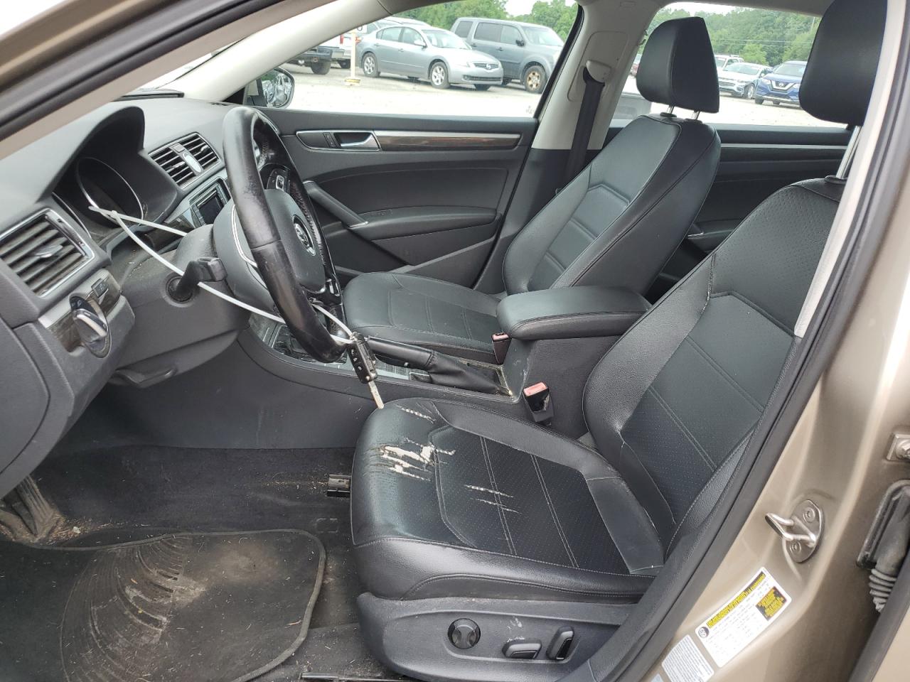 VOLKSWAGEN PASSAT 2016 VIN 1VWBT7A33GC021514 zdjęcie 7
