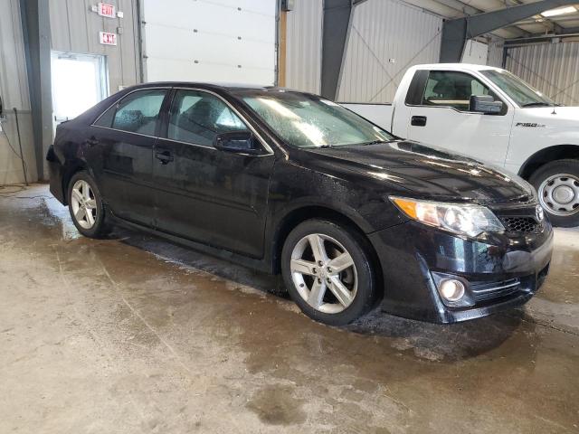 Sedans TOYOTA CAMRY 2014 Czarny