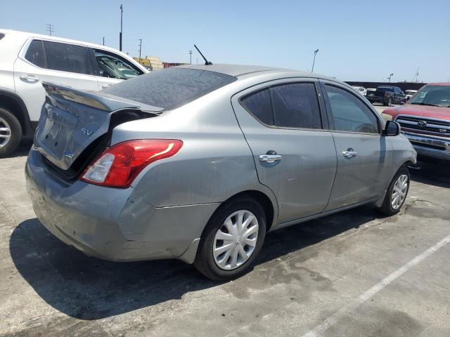 Sedans NISSAN VERSA 2013 Silver