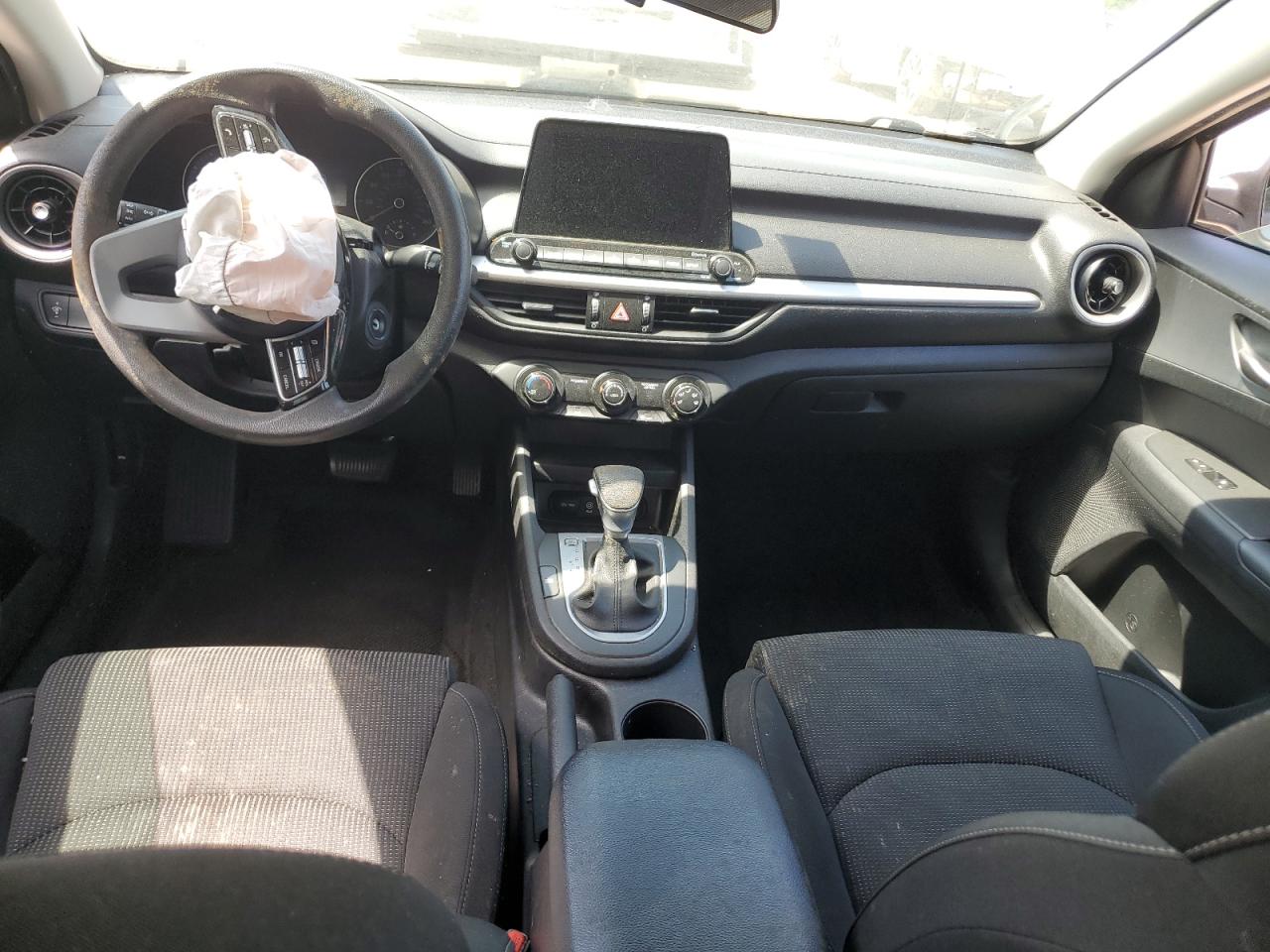 2021 Kia Forte Fe VIN: 3KPF24AD1ME365670 Lot: 60525295