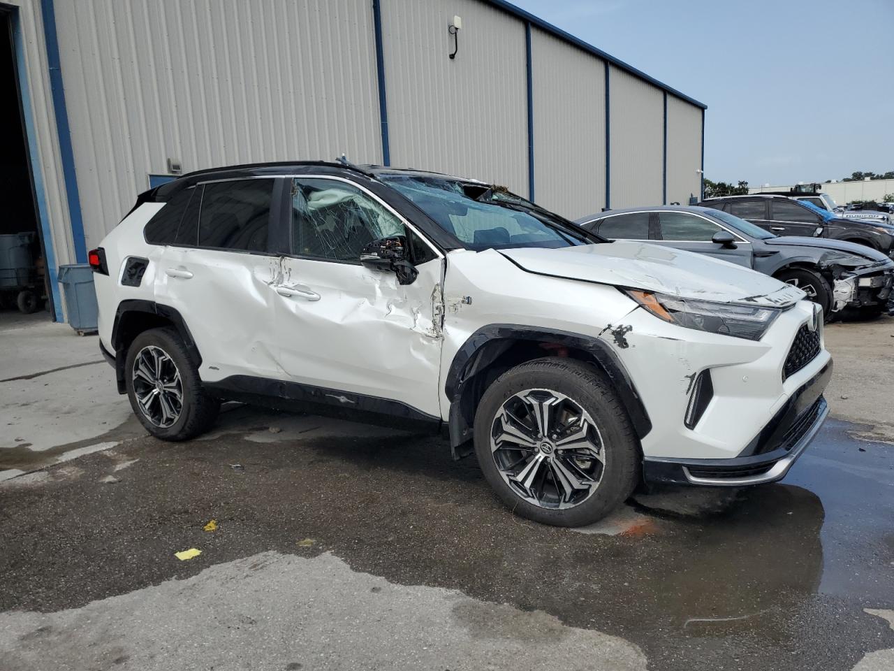 JTMFB3FV3RD196076 TOYOTA RAV4 2024