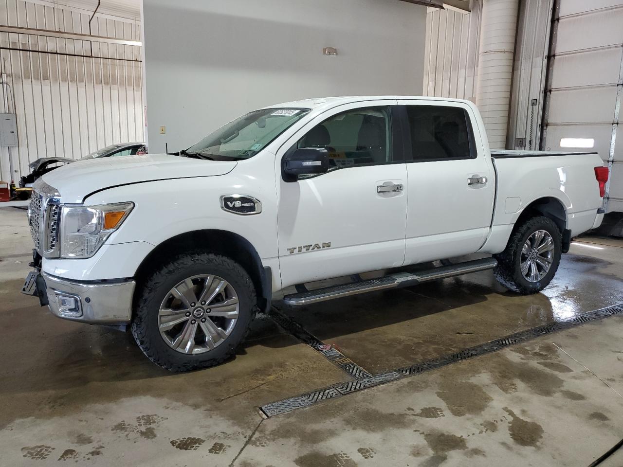 2017 Nissan Titan Sv იყიდება York Haven-ში, PA - Front End