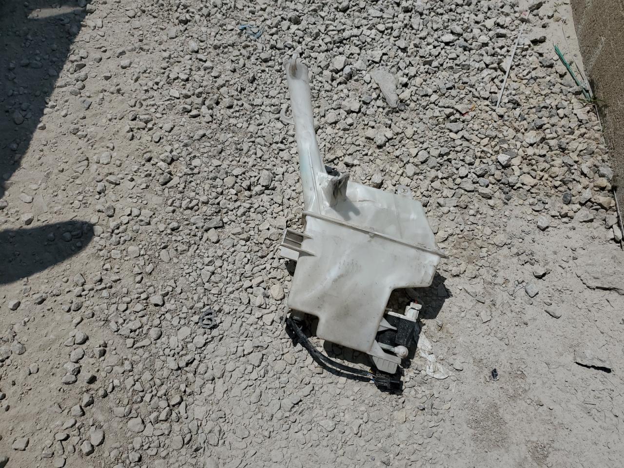 2016 Hyundai Veloster VIN: KMHTC6AD7GU256806 Lot: 61082055