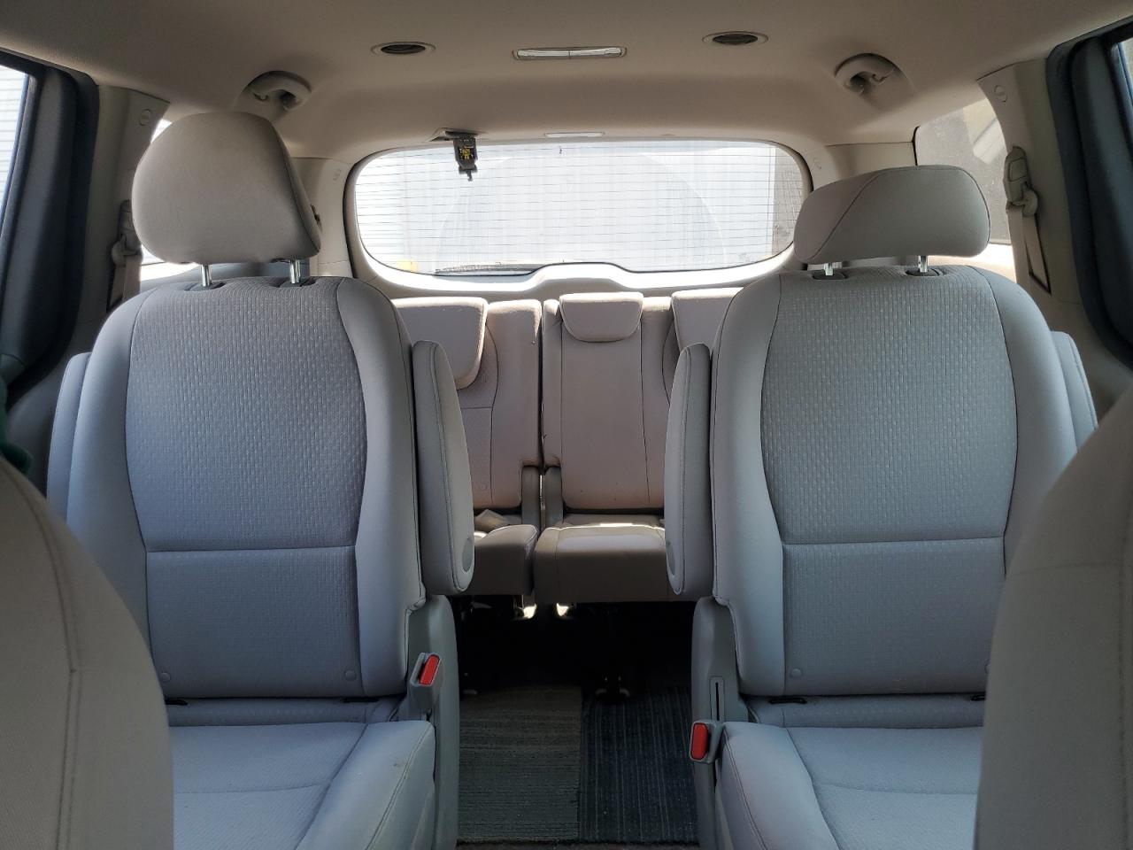 2017 Kia Sedona L VIN: KNDMA5C15H6259687 Lot: 61763205