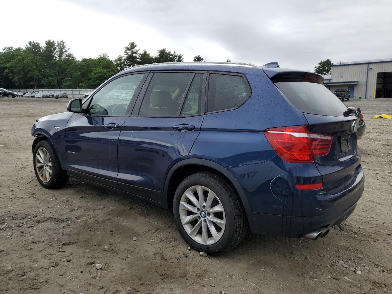 BMW X3 2016 VIN 5UXWX9C55G0D81549 photo 2