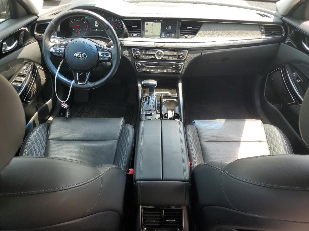 2018 Kia Cadenza Luxury VIN: KNALC4J16J5097404 Lot: 61438015