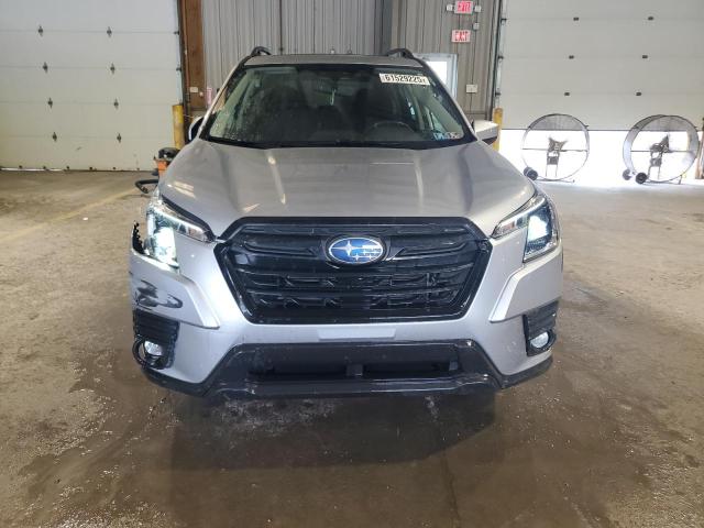  SUBARU FORESTER 2023 Silver