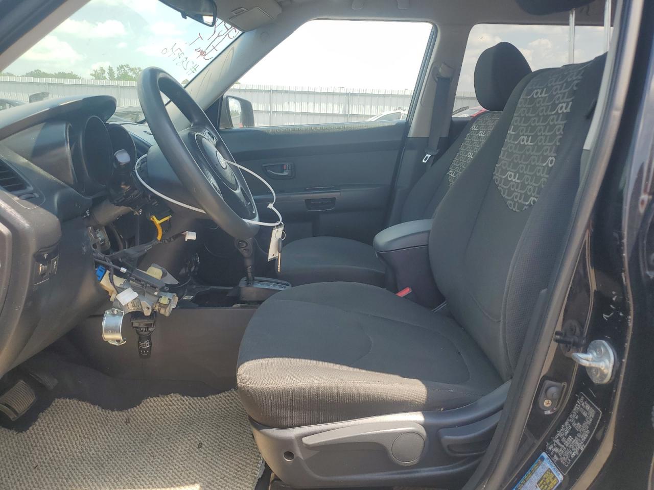2010 Kia Soul + VIN: KNDJT2A27A7083670 Lot: 62708185