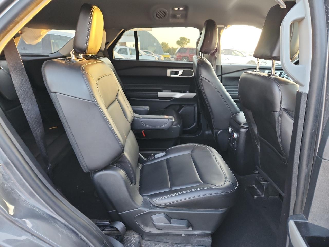2022 Ford Explorer Xlt VIN: 1FMSK8DH1NGA19278 Lot: 61807345