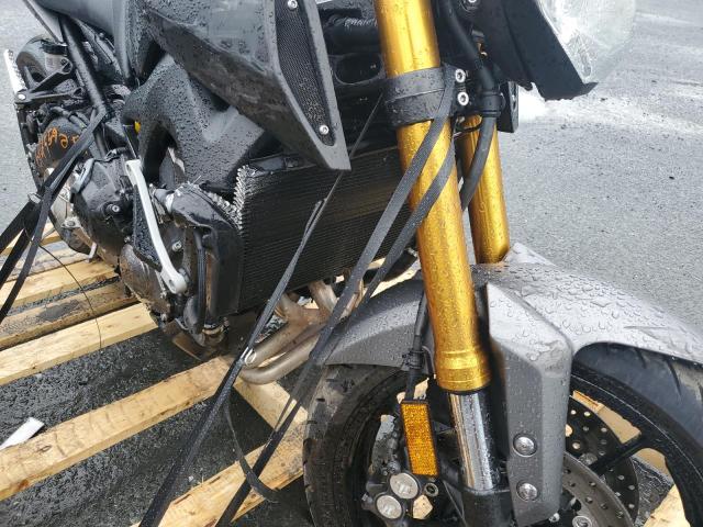 2015 YAMAHA FZ09   