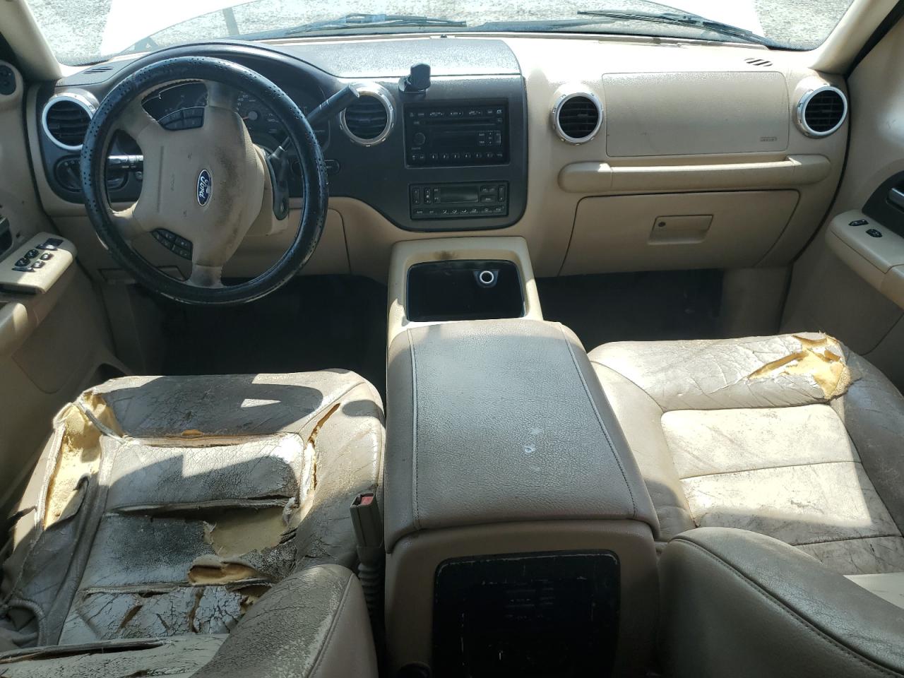 2004 Ford Expedition Eddie Bauer VIN: 1FMRU17W34LA18164 Lot: 61985495