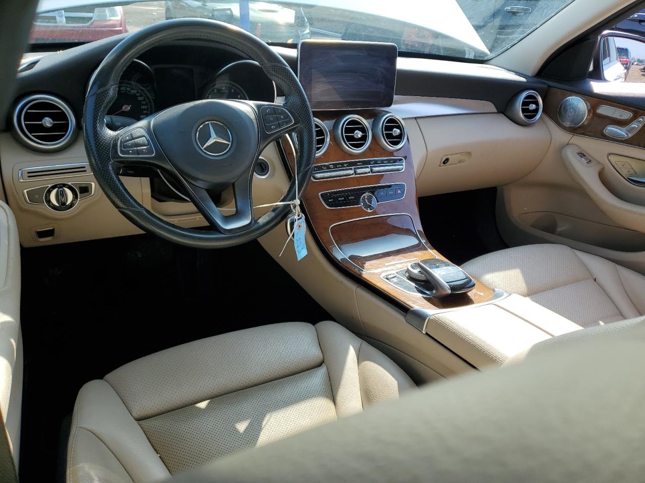 MERCEDES-BENZ C-CLASS 2015 VIN 55SWF4KB8FU017619 zdjęcie 8
