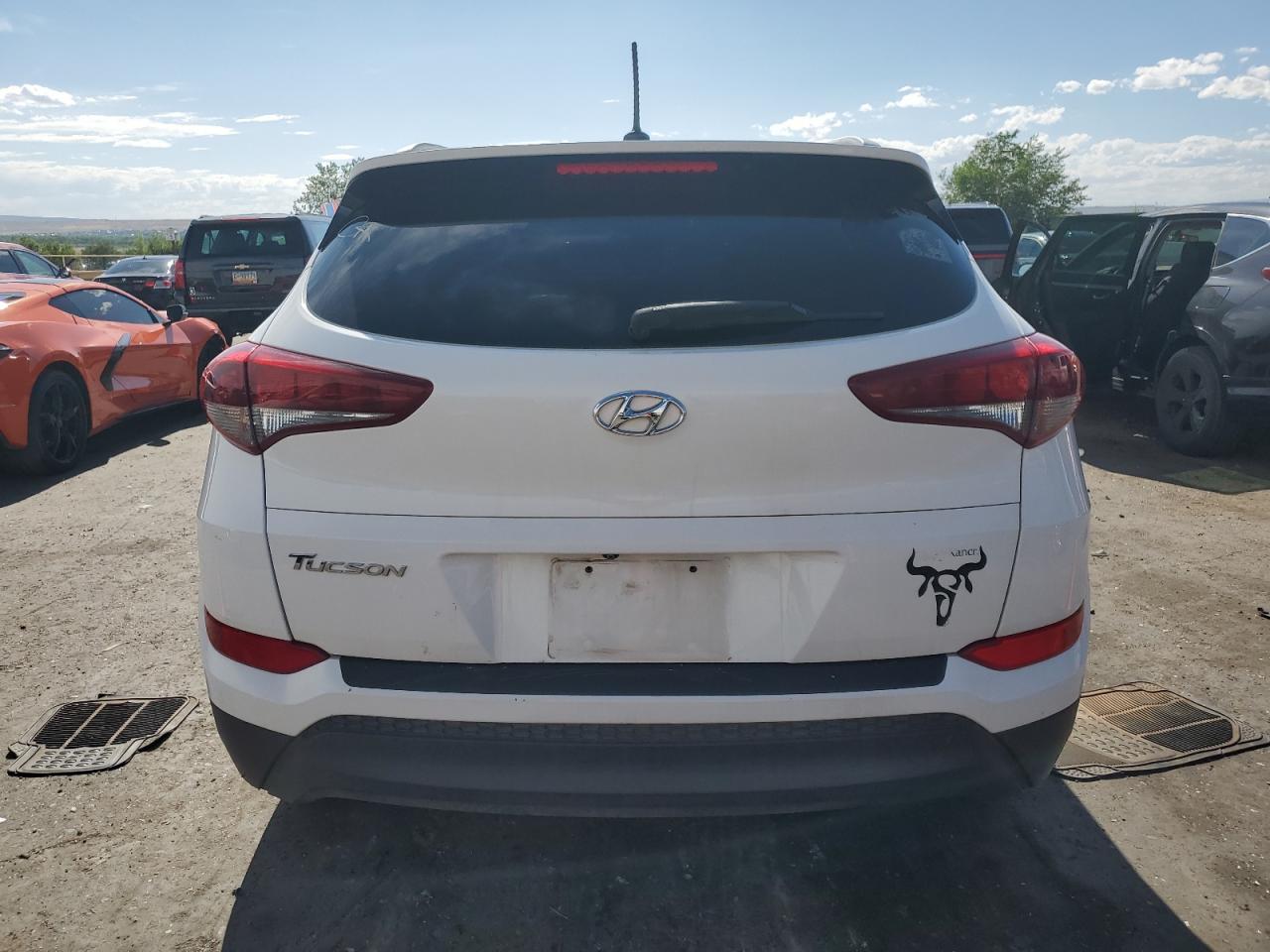 HYUNDAI TUCSON 2017 VIN KM8J33A48HU306233 фото 6
