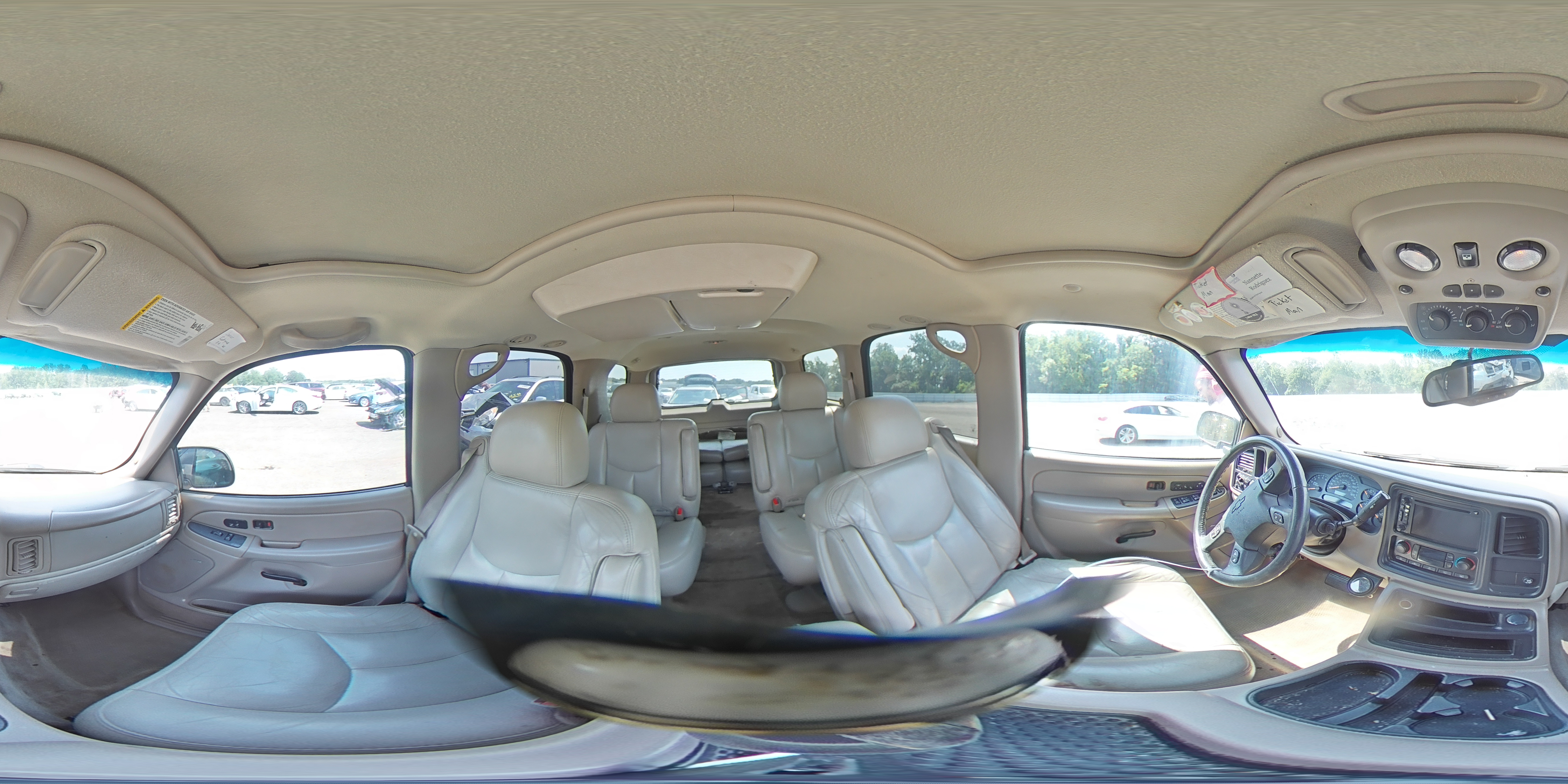 2005 Chevrolet Tahoe C1500 VIN: 1GNEC13TX5R121069 Lot: 62408415