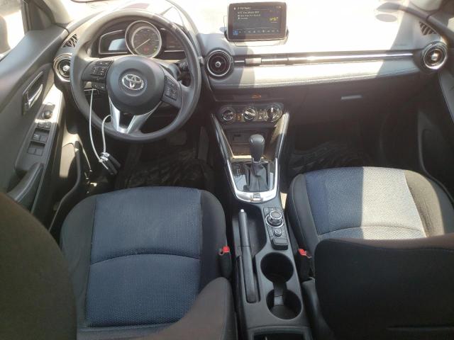  TOYOTA YARIS 2018 Красный